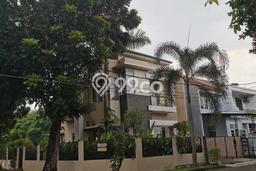 Dijual Cepat Rumah Terawat di Kawasan Serpong, Tangerang Selatan Dijual Cepat Rumah Terawat di Kawasan Serpong, Tangerang Selatan