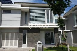 Rumah lokasi Cikupa, Tangerang, LT 240m² LB 180m² Rumah lokasi Cikupa, Tangerang, LT 240m² LB 180m²