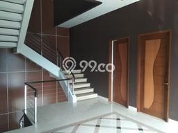 Ready to Use! Luxury House LT 357m2 Desain Elegan di Pantai Indah Kapuk Ready to Use! Luxury House LT 357m2 Desain Elegan di Pantai Indah Kapuk