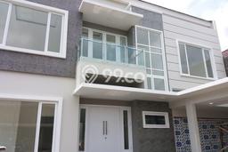 Rumah Elit LB 425m2 Siap Pakai Desain Elegan di BSD Taman Giri Loka, Tangerang Rumah Elit LB 425m2 Siap Pakai Desain Elegan di BSD Taman Giri Loka, Tangerang