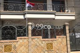 Rumah Disewakan Surabaya LT 180m2 LB 250m2 Area HR Muhammad Rumah Disewakan Surabaya LT 180m2 LB 250m2 Area HR Muhammad