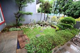 Hunian Mewah LB 240m2 Siap Pakai Desain Elegan di BSD, Tangerang Hunian Mewah LB 240m2 Siap Pakai Desain Elegan di BSD, Tangerang