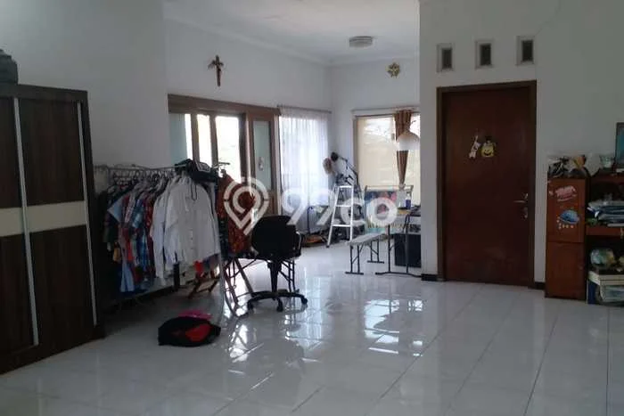Rumah Modern 3 KT LT 216m2 di Puri Anjasmoro Rumah Modern 3 KT LT 216m2 di Puri Anjasmoro