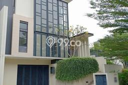 HOT PROPERTY! Rumah Strategis area BSD City, LT 240m² LB 242m² HOT PROPERTY! Rumah Strategis area BSD City, LT 240m² LB 242m²