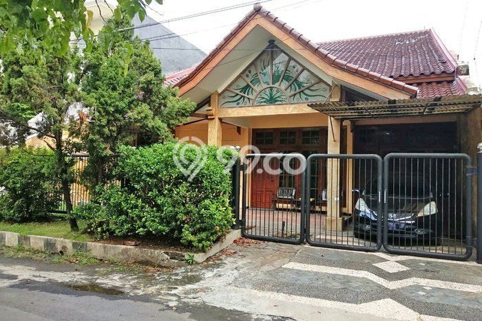 Ready to Use! Premium House LT 300m2 Desain Modern di kertajaya Ready to Use! Premium House LT 300m2 Desain Modern di kertajaya