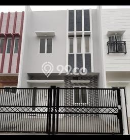 Rumah Luas Asri 3 KT Siap Huni di Metland Puri Jakarta Barat Rumah Luas Asri 3 KT Siap Huni di Metland Puri Jakarta Barat