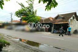 Siap Huni Rumah Mewah 5 Kamar di Solo Baru Dekat ke Mana Pun Siap Huni Rumah Mewah 5 Kamar di Solo Baru Dekat ke Mana Pun