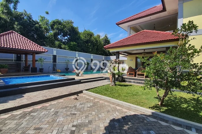 Rumah Elit Modern Tanpa Renovasi di Batu Malang Rumah Elit Modern Tanpa Renovasi di Batu Malang