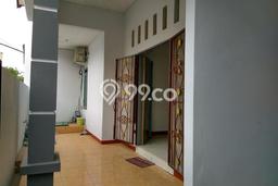 Rumah di Tanah Mas, Semarang, LT 100m² LB 95m² Rumah di Tanah Mas, Semarang, LT 100m² LB 95m²