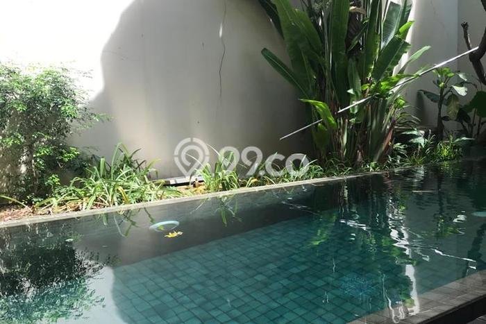 Disewakan! Rumah 3 Kamar Tidur &
2 Kamar Mandi di Kuningan, Jakarta Selatan Disewakan! Rumah 3 Kamar Tidur &
2 Kamar Mandi di Kuningan, Jakarta Selatan