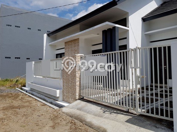 Dijual Rumah 2 Kamar Lokasi Strategis Bagus dan Strategis di Pedurungan Dijual Rumah 2 Kamar Lokasi Strategis Bagus dan Strategis di Pedurungan