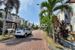 Jual Rumah Minimalis Bagus Punya 5 KT di Serpong Tangerang Selatan SHM Jual Rumah Minimalis Bagus Punya 5 KT di Serpong Tangerang Selatan SHM
