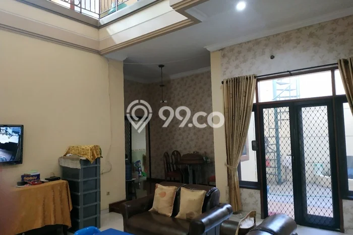 Rumah Mewah LB 400m2 Siap Huni Desain Elegan di kertajaya, Surabaya Rumah Mewah LB 400m2 Siap Huni Desain Elegan di kertajaya, Surabaya