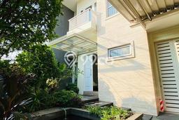 Ready to Use! Premium House LT 291m2 Desain Modern di Pondok Indah Ready to Use! Premium House LT 291m2 Desain Modern di Pondok Indah