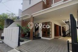 Rumah Elit Akses Strategis di Jakarta Selatan Semi Furnished Rumah Elit Akses Strategis di Jakarta Selatan Semi Furnished