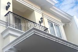 For Sale! Premium House LT 234m2 Desain Elegan di Pondok Indah For Sale! Premium House LT 234m2 Desain Elegan di Pondok Indah
