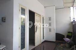 Rumah Luxury Modern Tanpa Renovasi di Meruya Jakarta Barat Rumah Luxury Modern Tanpa Renovasi di Meruya Jakarta Barat