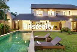 Rumah Area Strategis di Umalas, Badung, LT 1180m2m² LB 434m2m² Rumah Area Strategis di Umalas, Badung, LT 1180m2m² LB 434m2m²