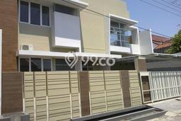 Dijual Rumah Premium dengan Fasilitas Sekitar Komplit di Semarang Tengah, Semarang Dijual Rumah Premium dengan Fasilitas Sekitar Komplit di Semarang Tengah, Semarang