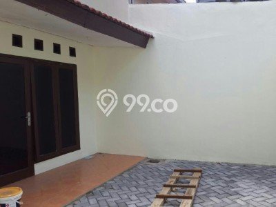 Disewakan! Rumah 3 Kamar Tidur &
1 Kamar Mandi di Tawangmas, Semarang Disewakan! Rumah 3 Kamar Tidur &
1 Kamar Mandi di Tawangmas, Semarang