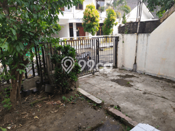 Dijual Rumah 4 Kamar Lokasi Ideal Bagus dan Strategis di Arcamanik Dijual Rumah 4 Kamar Lokasi Ideal Bagus dan Strategis di Arcamanik