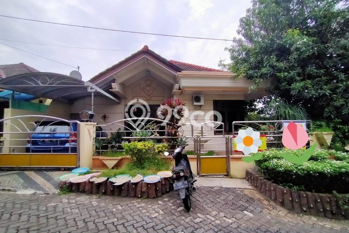 Rumah Elit LB 175m2 Siap Pakai Desain Elegan di Jangli, Semarang Rumah Elit LB 175m2 Siap Pakai Desain Elegan di Jangli, Semarang