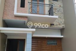 Rumah Strategis Modern Lb 130m2 di Jagakarsa, Jakarta Selatan Rumah Strategis Modern Lb 130m2 di Jagakarsa, Jakarta Selatan