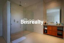 HARGA SPECIAL! Rumah Asri di Canggu, Badung, Luas 595m2m² Bangunan 465m2m² BISA KPR! HARGA SPECIAL! Rumah Asri di Canggu, Badung, Luas 595m2m² Bangunan 465m2m² BISA KPR!
