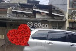 HOT LISTING! Rumah Nyaman area Taman Ratu, Luas 126m² Bangunan 110m² HOT LISTING! Rumah Nyaman area Taman Ratu, Luas 126m² Bangunan 110m²