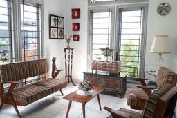 Rumah Luxury Modern Siap Huni di Bintaro Tangerang Selatan Rumah Luxury Modern Siap Huni di Bintaro Tangerang Selatan