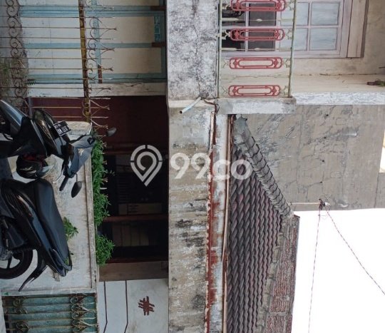 Rumah Nyaman 3 KT LB 150m2 Kondisi Bagus di Tanah Mas Rumah Nyaman 3 KT LB 150m2 Kondisi Bagus di Tanah Mas