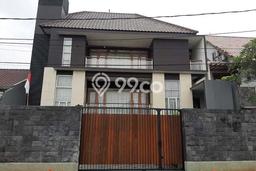 The Newly Luxury House with Private Pool & Lift at SENOPATI AREA, Kebayoran Baru The Newly Luxury House with Private Pool & Lift at SENOPATI AREA, Kebayoran Baru