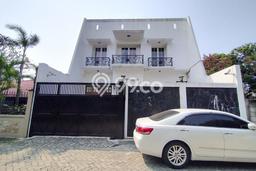Dijual Rumah Mewah Elegan Dengan View Eksklusif di Kedoya Baru, Jakarta Barat Dijual Rumah Mewah Elegan Dengan View Eksklusif di Kedoya Baru, Jakarta Barat