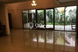 Disewakan Rumah Bagus di Kebayoran Lama Harga Rp 600 Juta/ Tahun Disewakan Rumah Bagus di Kebayoran Lama Harga Rp 600 Juta/ Tahun