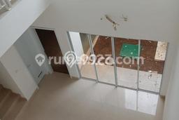 Ready to Use! Luxury House LT 120m2 Desain Elegan di Metland Puri Ready to Use! Luxury House LT 120m2 Desain Elegan di Metland Puri