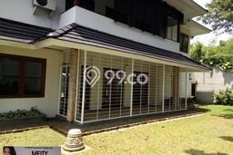 Rumah 4 Kamar Lengkap Dikontrakkan di Kebayoran Lama Harga Kompetitif Rumah 4 Kamar Lengkap Dikontrakkan di Kebayoran Lama Harga Kompetitif