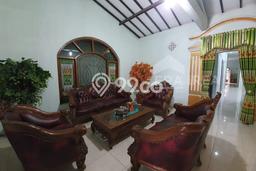 Rumah 5 Kamar Tidur Konsep Modern di Kawasan Elite Ngemplak, Boyolali Rumah 5 Kamar Tidur Konsep Modern di Kawasan Elite Ngemplak, Boyolali