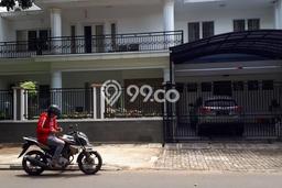Rumah Elit LB 375m2 Siap Pakai Desain Elegan di BSD, Tangerang Rumah Elit LB 375m2 Siap Pakai Desain Elegan di BSD, Tangerang