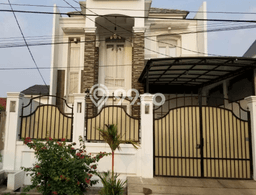 Rumah Mewah Siap Huni LT 200m2 di Kembangan, Jakarta Barat Rumah Mewah Siap Huni LT 200m2 di Kembangan, Jakarta Barat
