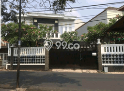 DIJUAL CEPAT! Rumah Premium area Jagakarsa, Jakarta Selatan, LT 300m² LB 260m² BISA KPR! DIJUAL CEPAT! Rumah Premium area Jagakarsa, Jakarta Selatan, LT 300m² LB 260m² BISA KPR!