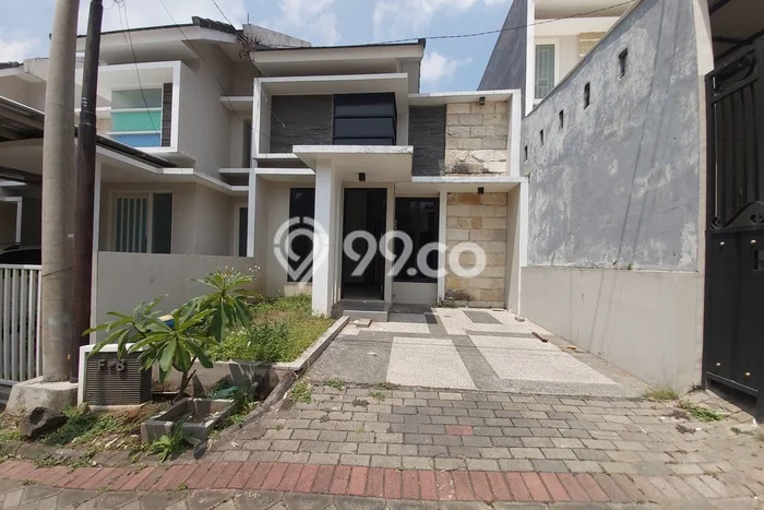 Jarang Ada! Rumah Sewa 2 Kamar Bagus Siap Huni Dieng Jarang Ada! Rumah Sewa 2 Kamar Bagus Siap Huni Dieng