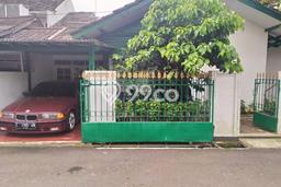 Kesempatan Langka Memiliki Rumah LT 143m² / LB 96m² di Pusat Kota Buah Batu, Bandung Kesempatan Langka Memiliki Rumah LT 143m² / LB 96m² di Pusat Kota Buah Batu, Bandung