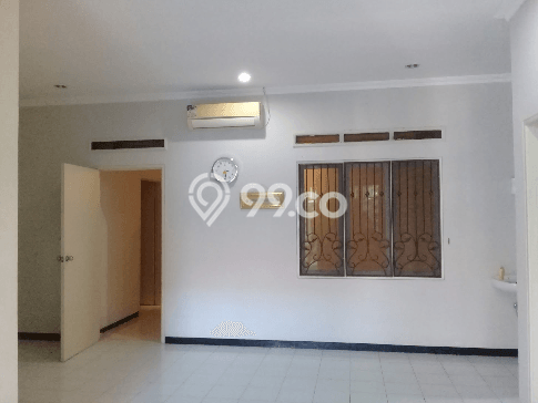 For Sale Rumah 2 Kamar Lokasi Strategis Nyaman dan Strategis di Lakarsantri For Sale Rumah 2 Kamar Lokasi Strategis Nyaman dan Strategis di Lakarsantri