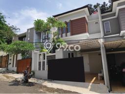 For Sale Rumah 3 Kamar Lokasi Ideal Bagus dan Strategis di Banyumanik For Sale Rumah 3 Kamar Lokasi Ideal Bagus dan Strategis di Banyumanik