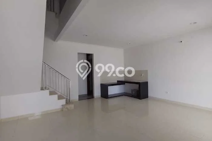 Disewakan! Rumah 3 Kamar Tidur &
3 Kamar Mandi di Pantai Indah Kapuk, Jakarta Utara Disewakan! Rumah 3 Kamar Tidur &
3 Kamar Mandi di Pantai Indah Kapuk, Jakarta Utara
