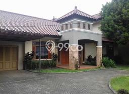 Lokasi strategis! Rumah siap pakai disewakan di Cilandak LB 450m2 Lokasi strategis! Rumah siap pakai disewakan di Cilandak LB 450m2
