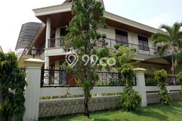 Jual Rumah Mewah Elegan Dengan View Eksklusif di HR Muhammad, Surabaya Jual Rumah Mewah Elegan Dengan View Eksklusif di HR Muhammad, Surabaya