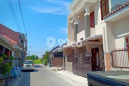 HARGA OK!!! RUMAH BARU GRESS 2 lantai di Gentan Solo HARGA OK!!! RUMAH BARU GRESS 2 lantai di Gentan Solo