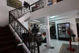 Rumah Modern 4 KT di Bintaro Tangerang Selatan Semi Furnished Rumah Modern 4 KT di Bintaro Tangerang Selatan Semi Furnished