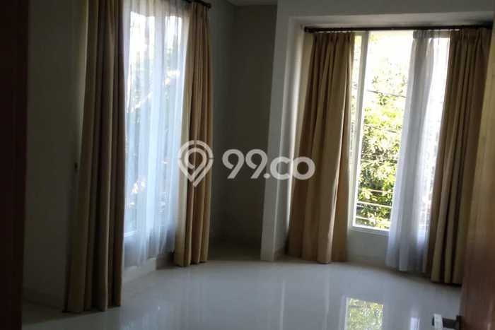 Jual Rumah Luas Megah Dengan View Cantik di Pondok Indah, Jakarta Selatan Jual Rumah Luas Megah Dengan View Cantik di Pondok Indah, Jakarta Selatan